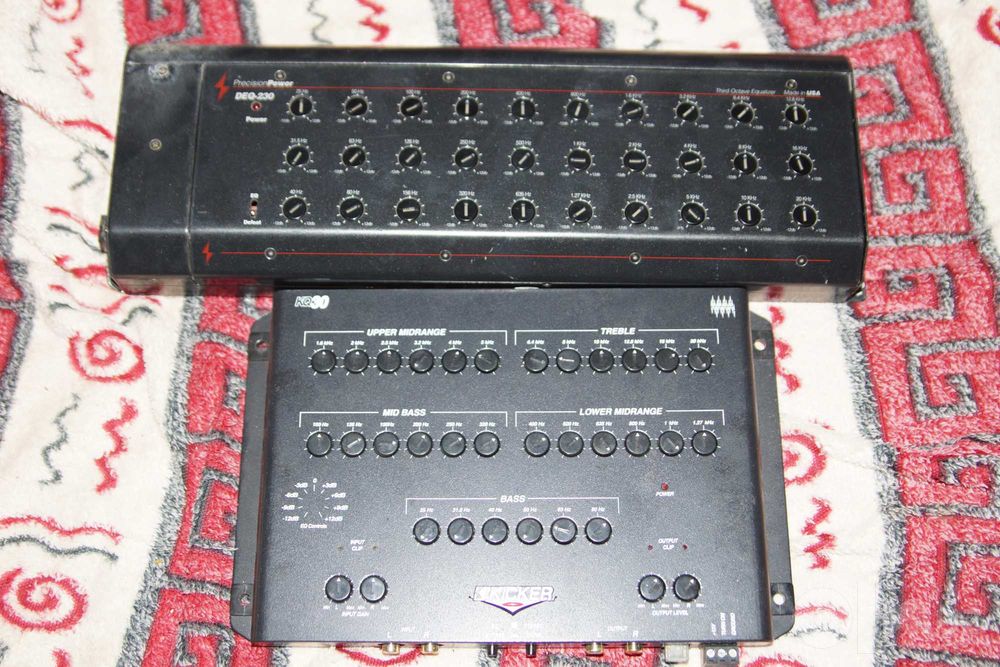 Kicker 03KQ30 30-полосный эквалайзер