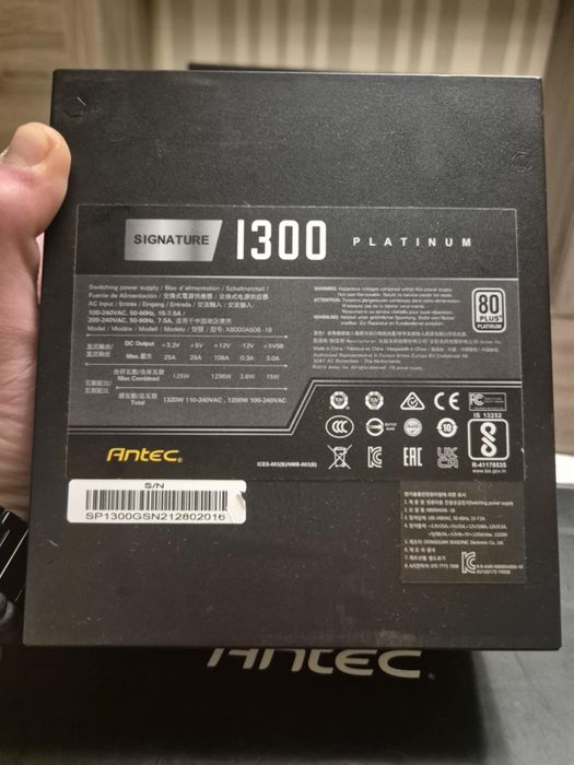 Видео карта и захранване . Използвани са 10 дни .