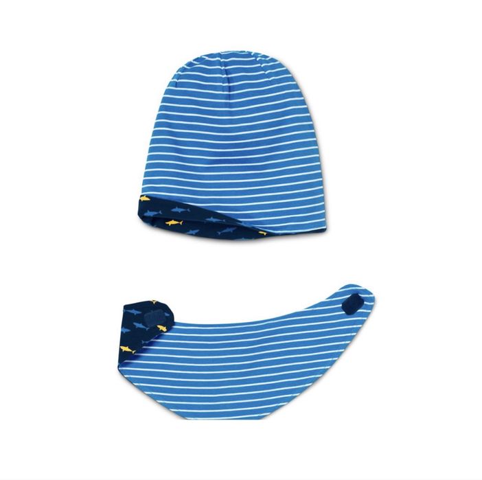 детская шапка с шарфиком