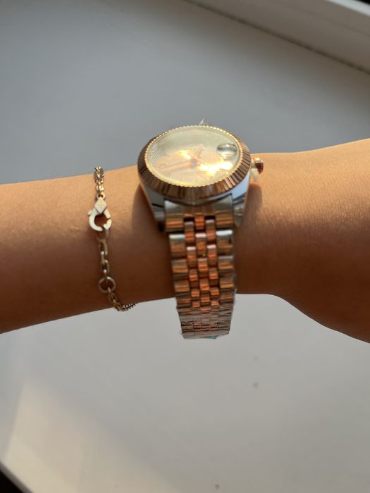 Цасы новыйе женские