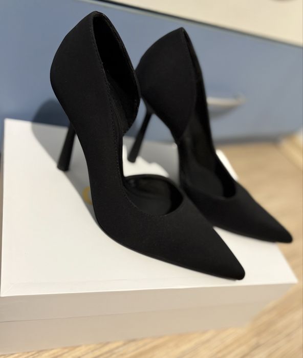 Черни елегантни обувки