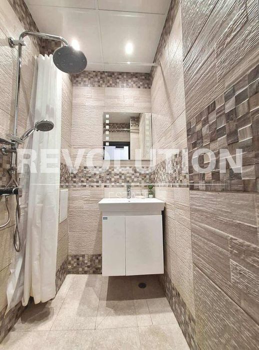 Дава се под наем Тристаен апартамент в Варна, Колхозен пазар - 90 кв.м за 500 € - Снимка #7