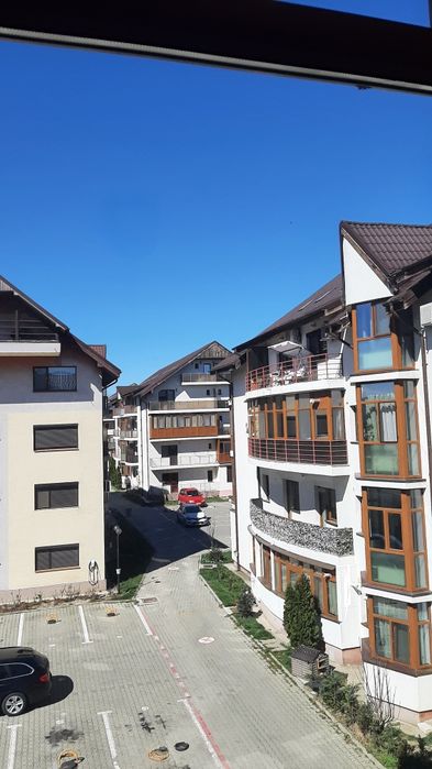 PROPRIETAR. 2 cam. în  vilă. PARCARE  Bacău