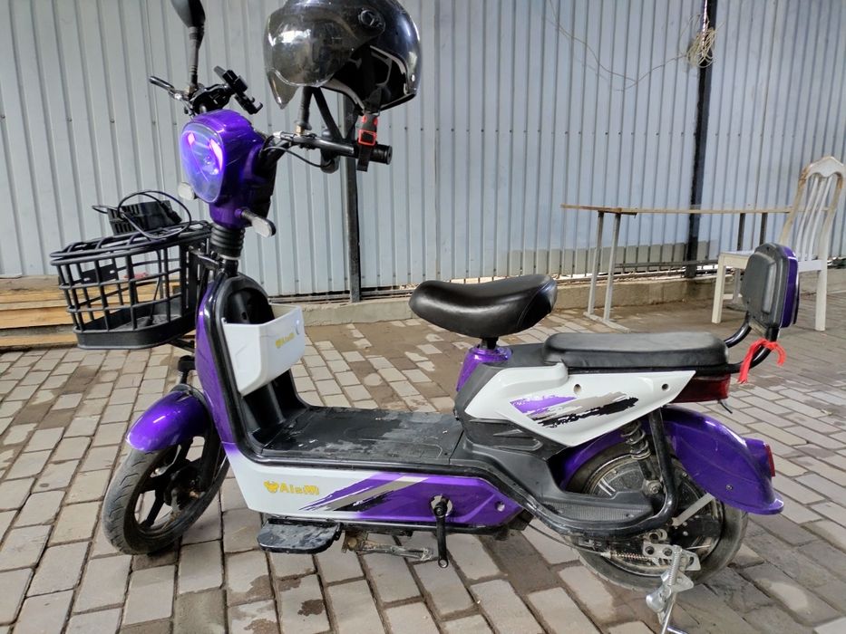 Электровелик на ходу AIS