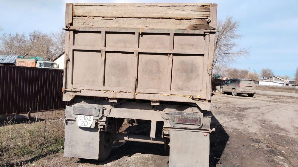 Прицеп самосвал хорошее состояние