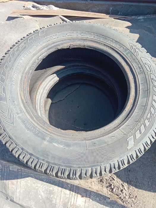 Продаи комплект резины