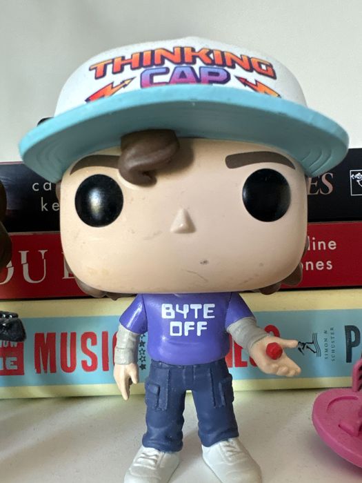 Funko pop фигурки на Stranger Things 4