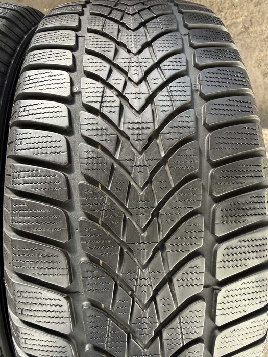 # 2x Anvelope iarna 225/50 R17 - Dunlop Sp Winter Sport 4D