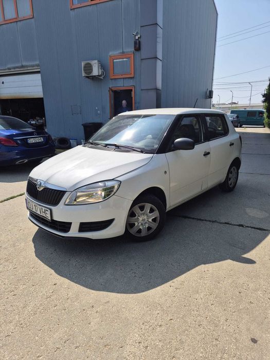 Skoda Fabia 2013 benzina, aer conditionat, inchidere centralizata