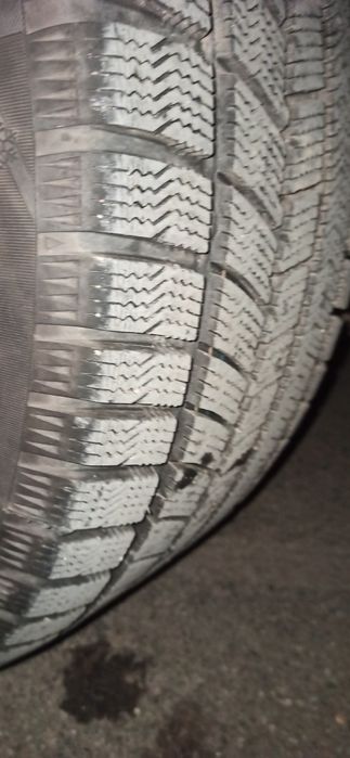 Диски БМВ R18 с зимней резиной