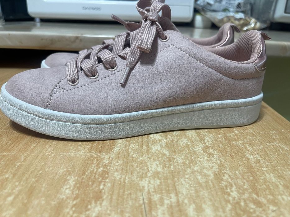 Tenesi H&M Roz pudra