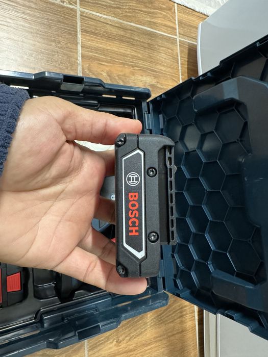 Bosch ОРИГИНАЛ перфик/шурупик и дрель