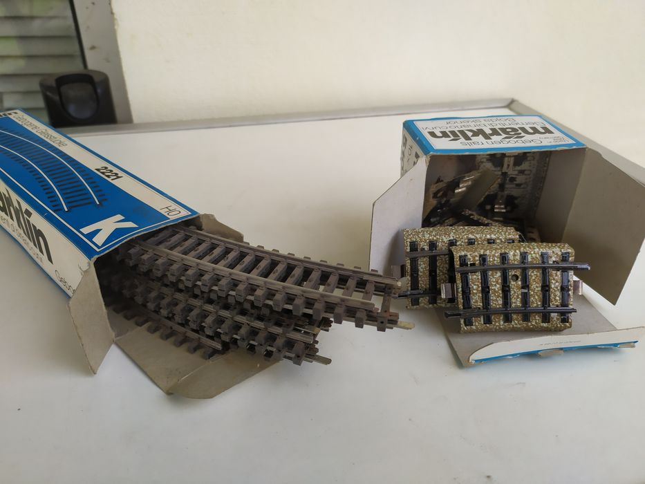 Релси/Стара играчка влакче