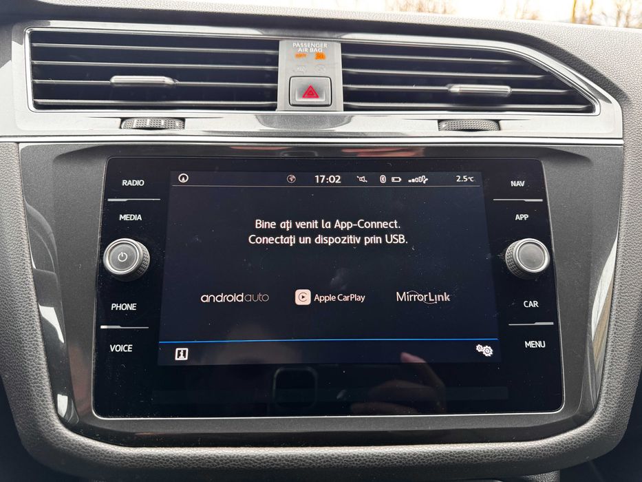 VW Tiguan Allspace 2018 DSG 7 locuri 2.0 TDI 150CP ACC Navi Mare