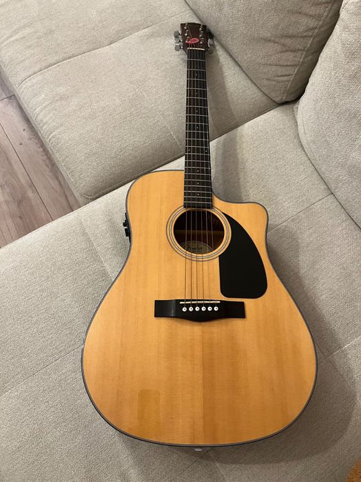 Електроакустична Китара Fender
