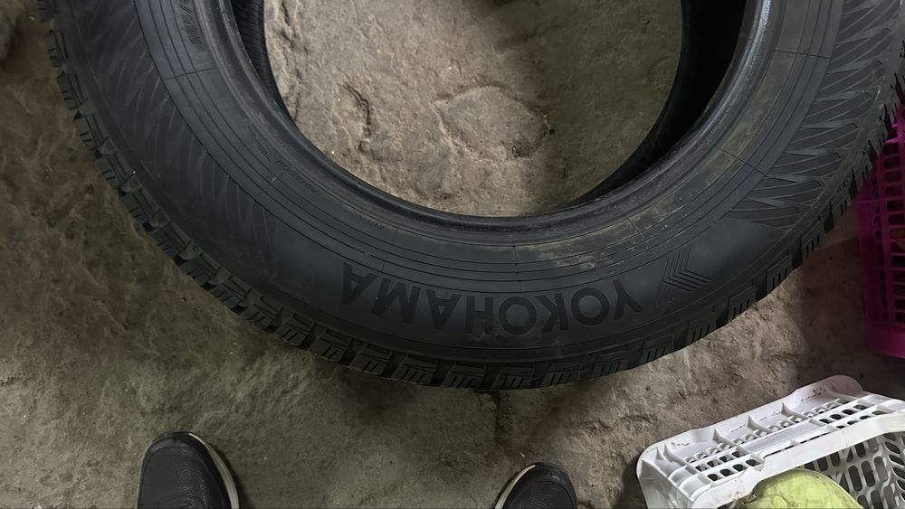 Продам покрышки  зимние