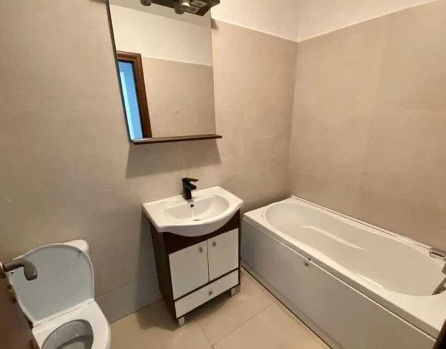 Дава се под наем Двустаен апартамент в Пловдив, Център - 43 кв.м за 168.3 € - Снимка #2