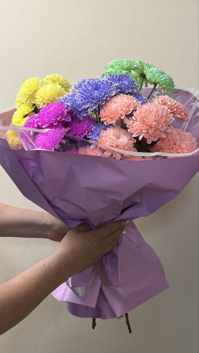 Продаю свежие цветы……………