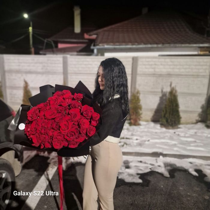 Buchet 101 trandafiri naturali -800 lei cu livrare la domiciliu