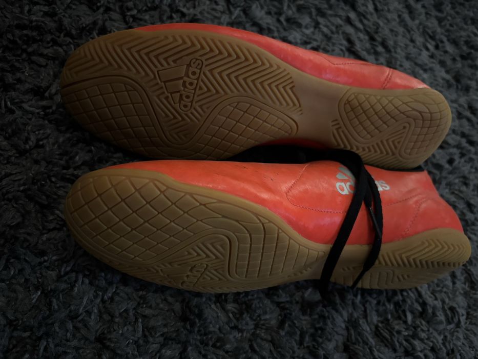 Футболни обувки за зала Adidas
