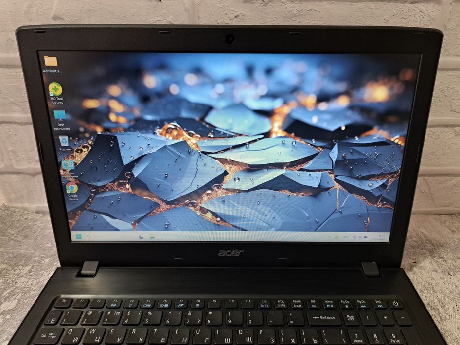Продам ноутбук  ACER Aspire E5-553G  (идеал)