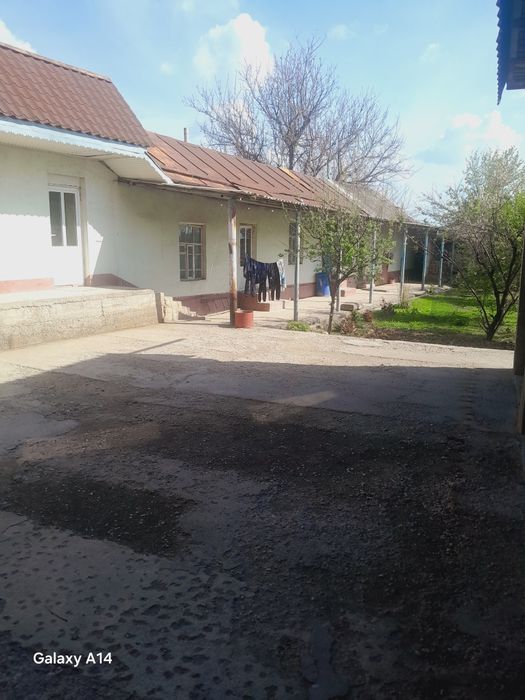 Уй сатылады 2этаждық