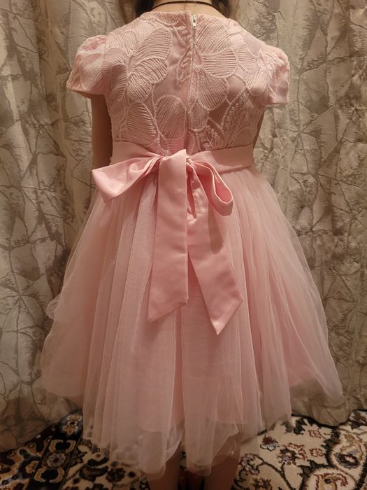 Платье нарядное для девочки