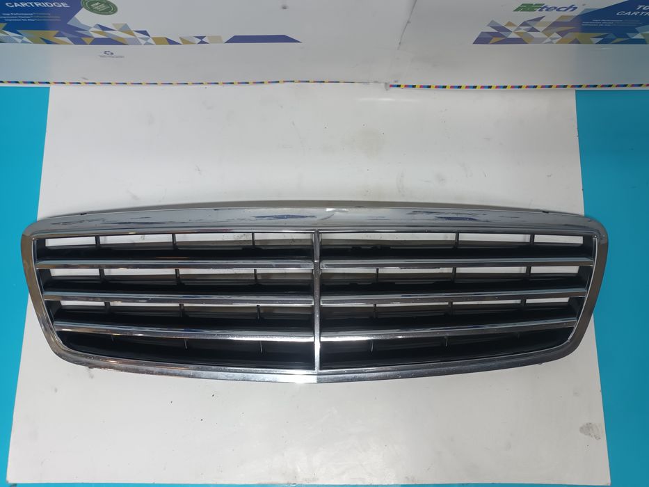 Grila capota mercedes w203 c class  black piano