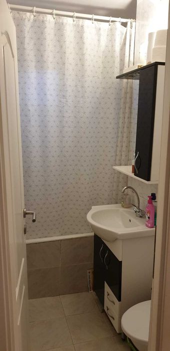 Vand apartament 3 camere Bumbesti-Jiu