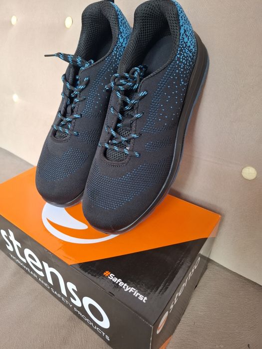 Обувки RACE LOW BLU 43 номер