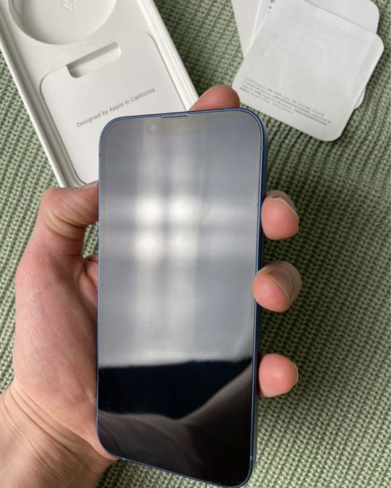 iPhone 13 128Gb с гарантией