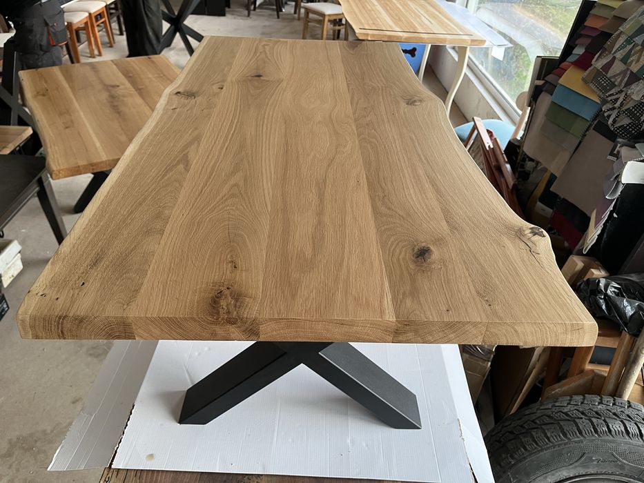 Холна маса от масивен дъб с метални крака 120/60