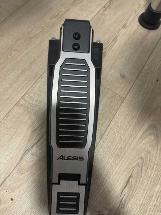 Kit Tobe Electrice Alesis Command Mesh