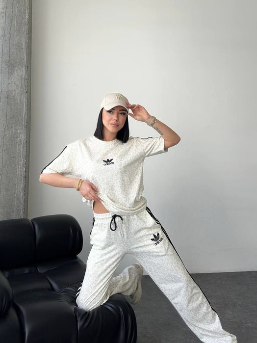 Дамски екипи нови