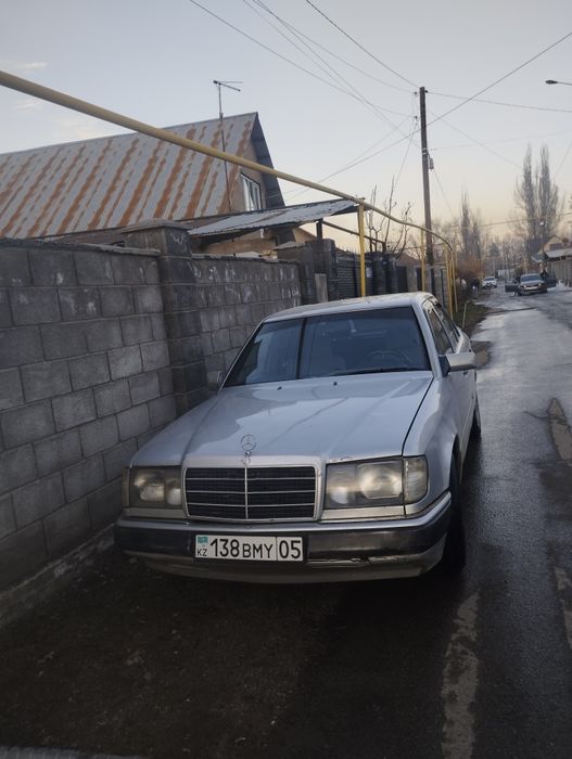 Запчасти м 124 102 есть много запчестей