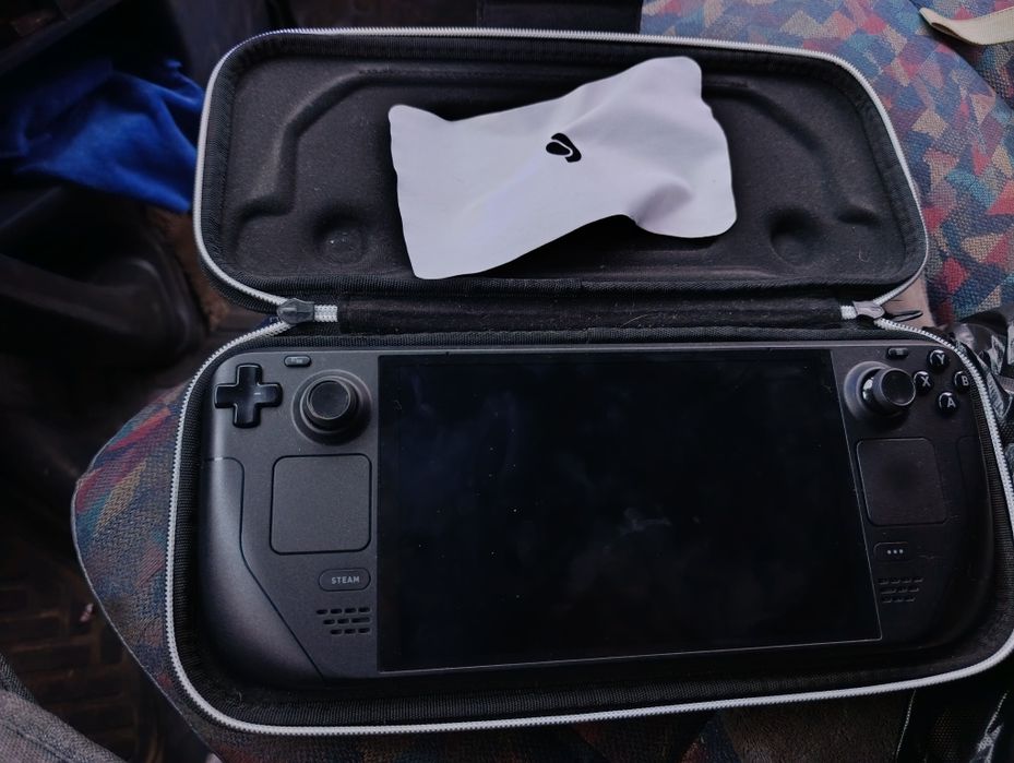 Продам Steam deck