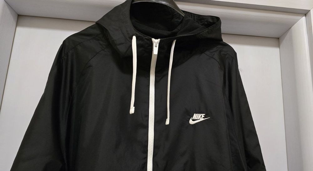Нова.  Мъжка оригинална ветровка.  Nike Sportswear