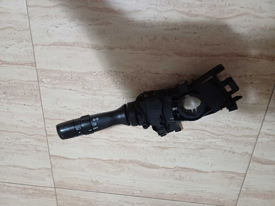 Vand bloc lumini Toyota Hilux  an 2006 /2011