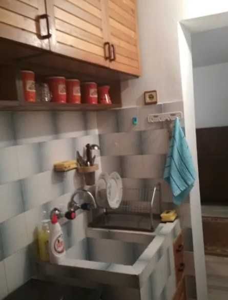 Дава се под наем Тристаен апартамент в Пловдив, Кършияка - 80 кв.м за 188.19 € - Снимка #2