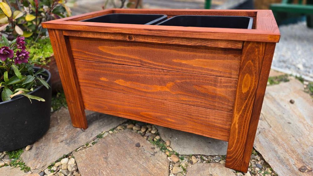 Дървени кашпи/саксии/плантери за двор, градина или тераса