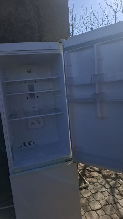 Продам холодильник рабочий