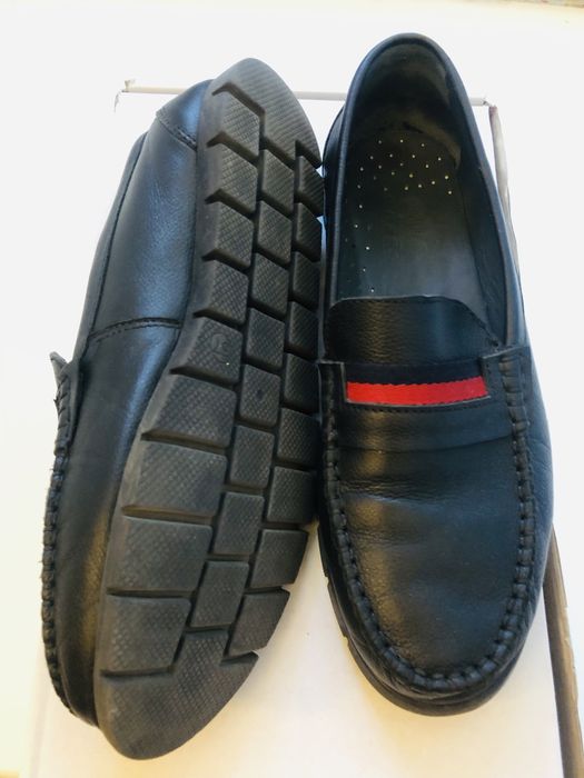 Продам туфли для подростка