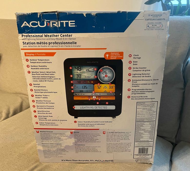 Statie meteo profesionala AcuRite 02080 cu detectie fulger