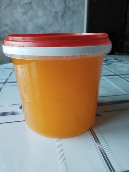 Мёд натуральный .
