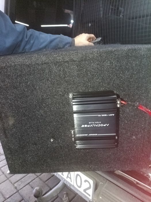 Продам Сабвуфер активный