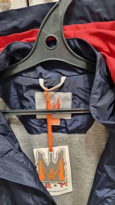 Продам ветровку на мальчика