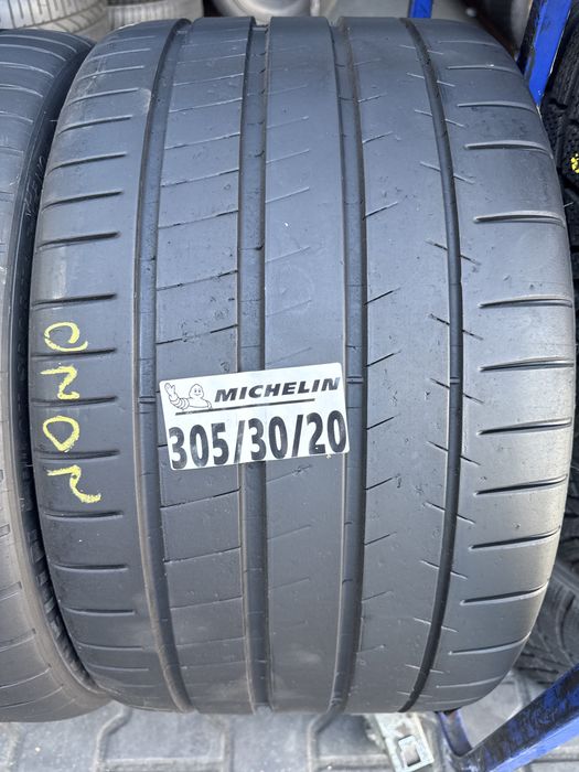 305/30/20 Michelin