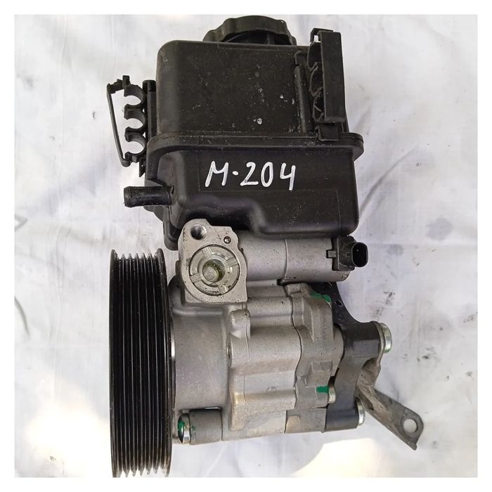 Хидравлична помпа MERCEDES C-class W204 A0044667001