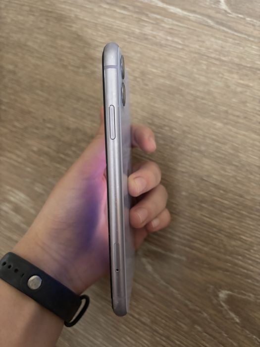 Айфон 11 б/у 64 гб обмен есть