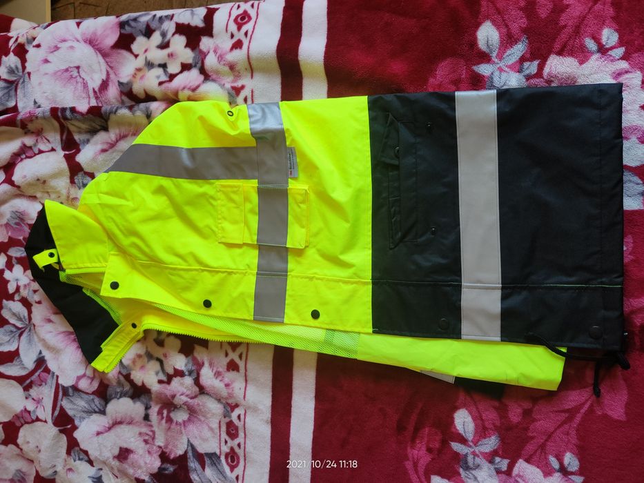 Jacheta reflectorizanta